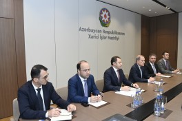 Ceyhun Bayramov Koreya xarici işlər nazirinin müavini ilə görüşüb