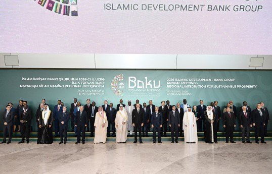 Prezidentin sosial media hesablarında İslam İnkişaf Bankı Qrupunun İllik Toplantısının iştirakçıları ilə ailə fotosu paylaşılıb