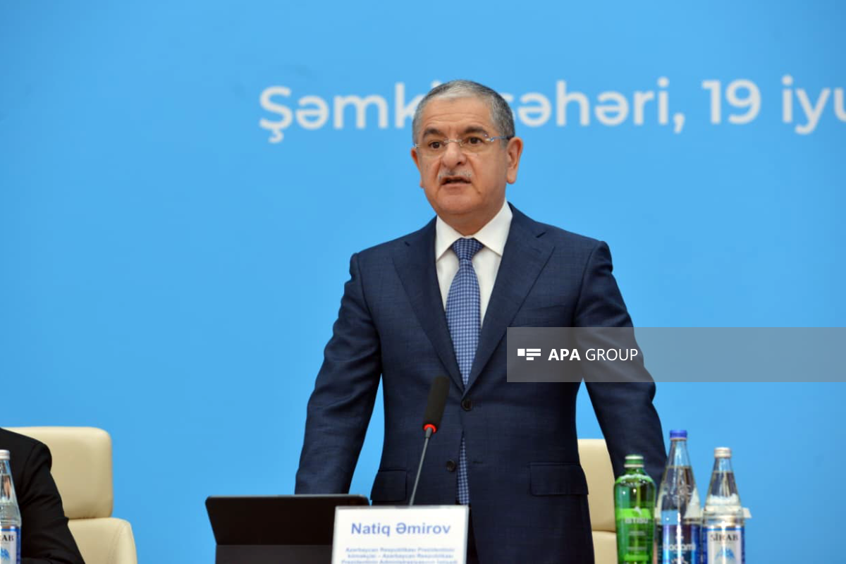 Azərbaycan Respublikası Prezidentinin köməkçisi - Prezident Administrasiyasının İqtisadi siyasət və sənaye məsələləri şöbəsinin müdiri Natiq Əmirov