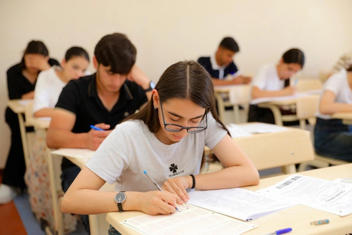 Lisey və gimnaziyalara qəbul üzrə qeydiyyat müddəti uzadılıb