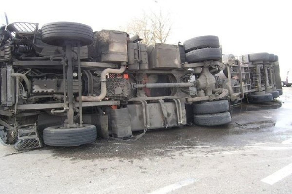 İranda yol qəzasında 5 nəfər ölüb