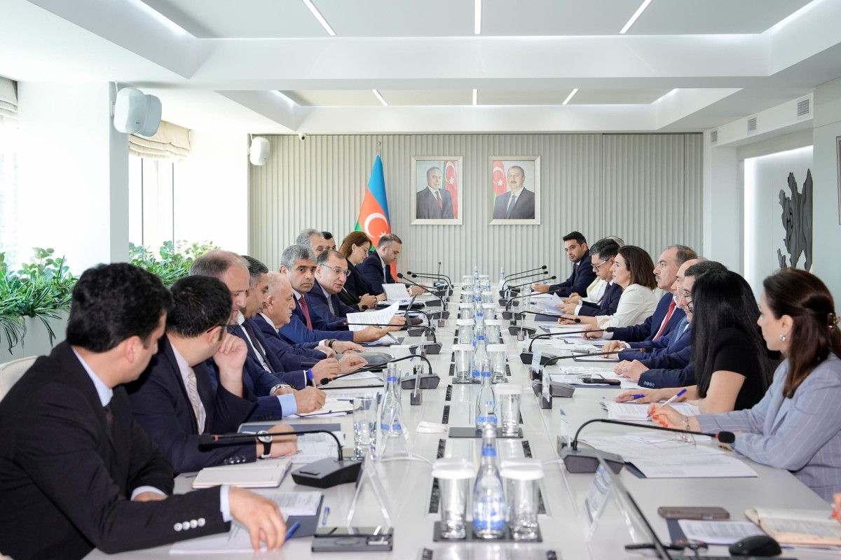 Sosial və İqtisadi məsələlər üzrə Üçtərəfli Komissiyanın iclası keçirilib