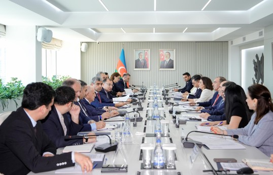Sosial və İqtisadi məsələlər üzrə Üçtərəfli Komissiyanın iclası keçirilib