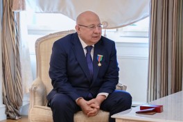 Prezident Dağıstanın tanınmış ictimai-siyasi xadimi Qurban Qurbanova “Dostluq” ordenini təqdim edib