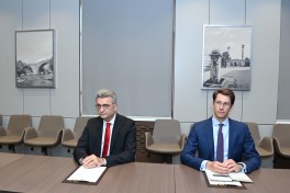 Ceyhun Bayramov diplomatik fəaliyyəti başa çatan Almaniya səfirini qəbul edib