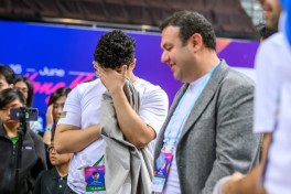 Azərbaycan şahmatçısı Aydın Süleymanlı dünya çempionu Maqnus Karlseni məğlub edib - FOTO 