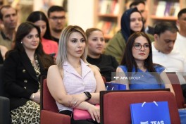 “TEAS Press”in keçirdiyi gənclərin roman müsabiqəsinin qalibləri mükafatlandırılıb - FOTO 