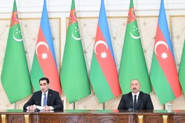 Azərbaycan və Türkmənistan prezidentləri mətbuata bəyanatlarla çıxış ediblər - FOTO 
