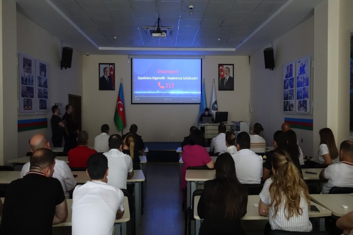 FHN Dövlət Gömrük Komitəsinin əməkdaşları üçün maarifləndirmə tədbiri keçirib - <span class="red_color">VİDEO