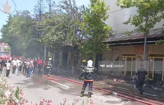 İmişlidə ticarət obyektində yanğın başlayıb - FOTO  - VİDEO 