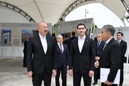 Azərbaycan və Türkmənistan prezidentləri Şuşa məscidində tikinti işlərinin gedişi ilə tanış olublar