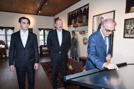 Prezidentlər İlham Əliyev və Sərdar Berdiməhəmmədov Şuşada Bülbülün ev-muzeyində olublar