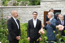 Prezidentlər İlham Əliyev və Sərdar Berdiməhəmmədov Şuşada Bülbülün ev-muzeyində olublar