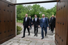 Prezidentlər İlham Əliyev və Sərdar Berdiməhəmmədov Şuşada Bülbülün ev-muzeyində olublar