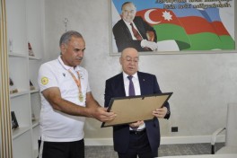 Kəmaləddin Heydərov III Dünya Korporativ Oyunlarında uğur qazanmış FHN komandalarının üzvləri ilə görüşüb - VİDEO 