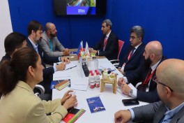 ADY Çində beynəlxalq nəqliyyat sərgisində Azərbaycanın tranzit və logistika imkanlarını təqdim edir