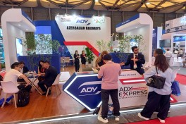 ADY Çində beynəlxalq nəqliyyat sərgisində Azərbaycanın tranzit və logistika imkanlarını təqdim edir