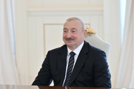 Prezident İlham Əliyev Qalibafın başçılıq etdiyi nümayəndə heyətini qəbul edib