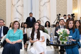 “Qızların təhsilinə dəstək” layihəsinin II Məzun Günü keçirilib