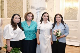 “Qızların təhsilinə dəstək” layihəsinin II Məzun Günü keçirilib