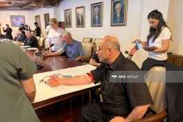 Dini konfessiya rəhbərləri Aşura günü ilə bağlı qanvermə aksiyasında iştirak edib - FOTO 