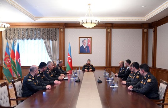 Müdafiə naziri yeni generallara rütbələrini təqdim edib - FOTO 