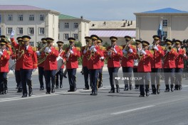 Naxçıvanda hərbi orkestrin müşayiəti ilə yürüş başlayıb - FOTO 