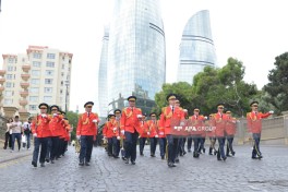 Bakıda Silahlı Qüvvələr Günündə hərbçilərin yürüşü keçirilir - FOTO 