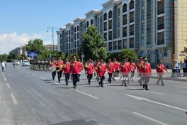 Naxçıvanda hərbi orkestrin müşayiəti ilə yürüş başlayıb - FOTO 