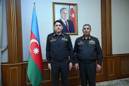 Müdafiə naziri yeni generallara rütbələrini təqdim edib - FOTO 