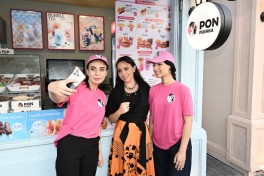 Leyla Əliyeva və Arzu Əliyeva “CandyFest” yay festivalını ziyarət edib və “Sehrli mirvari” su sirki şousunu izləyiblər - FOTO 