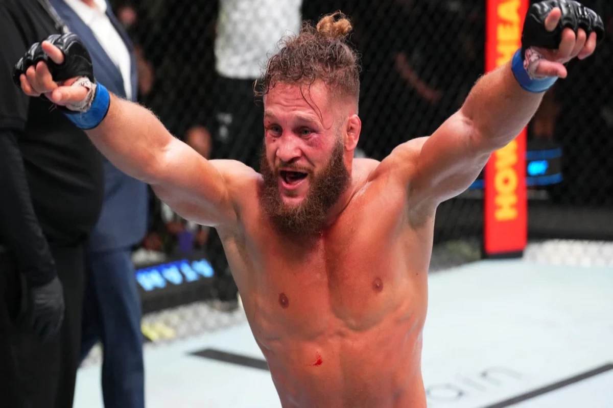 <span ><b>UFC Baku: </b>Rafael Fiziev defeats Manuel Torres in main event