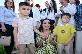 Leyla Əliyeva və Alona Əliyeva Xeyirxahlıq Festivalında iştirak ediblər