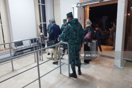 Astara SGK məntəqəsindən Pakistan və Tacikistan vətəndaşlarının keçidi təmin olunub - FOTO 