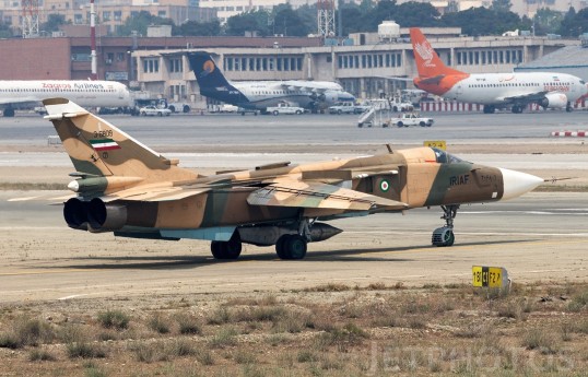 Qətər İrandan gələn iki Su-24 qırıcı təyyarəsini vurduğunu açıqlayıb