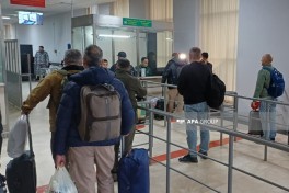 İrandan Azərbaycan sərhədi ilə xarici vətəndaşların təxliyəsi davam edir - FOTO  - YENİLƏNİB2 