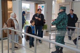 İrandan Azərbaycan sərhədi ilə xarici vətəndaşların təxliyəsi davam edir - FOTO  - YENİLƏNİB2 