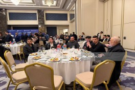 İstanbulda soydaşlarımız üçün iftar mərasimi təşkil edilib - FOTO 
