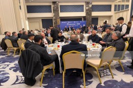 İstanbulda soydaşlarımız üçün iftar mərasimi təşkil edilib - FOTO 