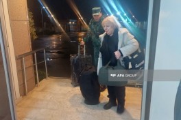 İrandan Azərbaycan sərhədi ilə xarici vətəndaşların təxliyəsi davam edir - FOTO  - YENİLƏNİB2 