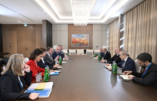 Prezident Avropa Komissiyasının enerji və mənzil siyasəti üzrə komissarını qəbul edib