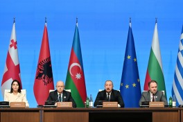 Prezident CQD Məşvərət Şurası çərçivəsində nazirlərin iclasında çıxış edib - YENİLƏNİB-1 