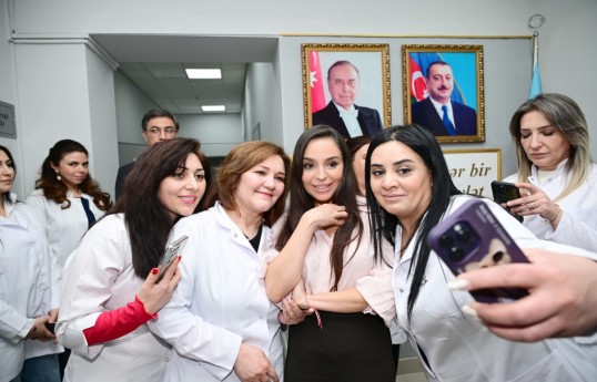 Leyla Əliyeva Bakı Şəhər Narkoloji Mərkəzini ziyarət edib - FOTO 