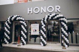 HONOR Azərbaycanda ikinci rəsmi mağazasını və ilk servis mərkəzini açıb - FOTO  - VİDEO 