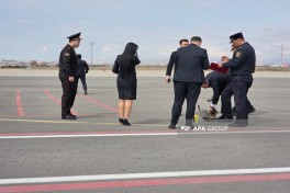 İranın dron zərbələri nəticəsində Naxçıvan aeroportunun uçuş-eniş zolağına da zərər dəyib - FOTO 