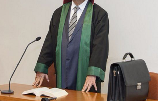 Bir vəkil kollegiyadan xaric edilib, üçü isə cərimələnib