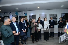 Bakıda “Ukraynaya Baxış – Ukrayna müstəqilliyinin qırılmış hekayəsi” sərgisi açılıb - FOTO 