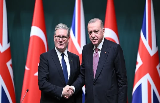 Böyük Britaniyanın Baş naziri Kir Starmer, Türkiyə Prezidenti Rəcəb Tayyib Ərdoğan