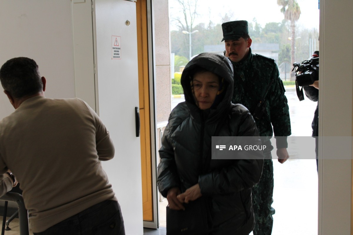 İrandan Azərbaycan sərhədi ilə 3 diplomat və 8 Rusiya vətəndaşı təxliyə olunub - FOTOLENT 