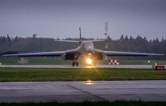 ABŞ İrana mümkün zərbələr üçün Britaniyaya B-1 bombardmançıları göndərib